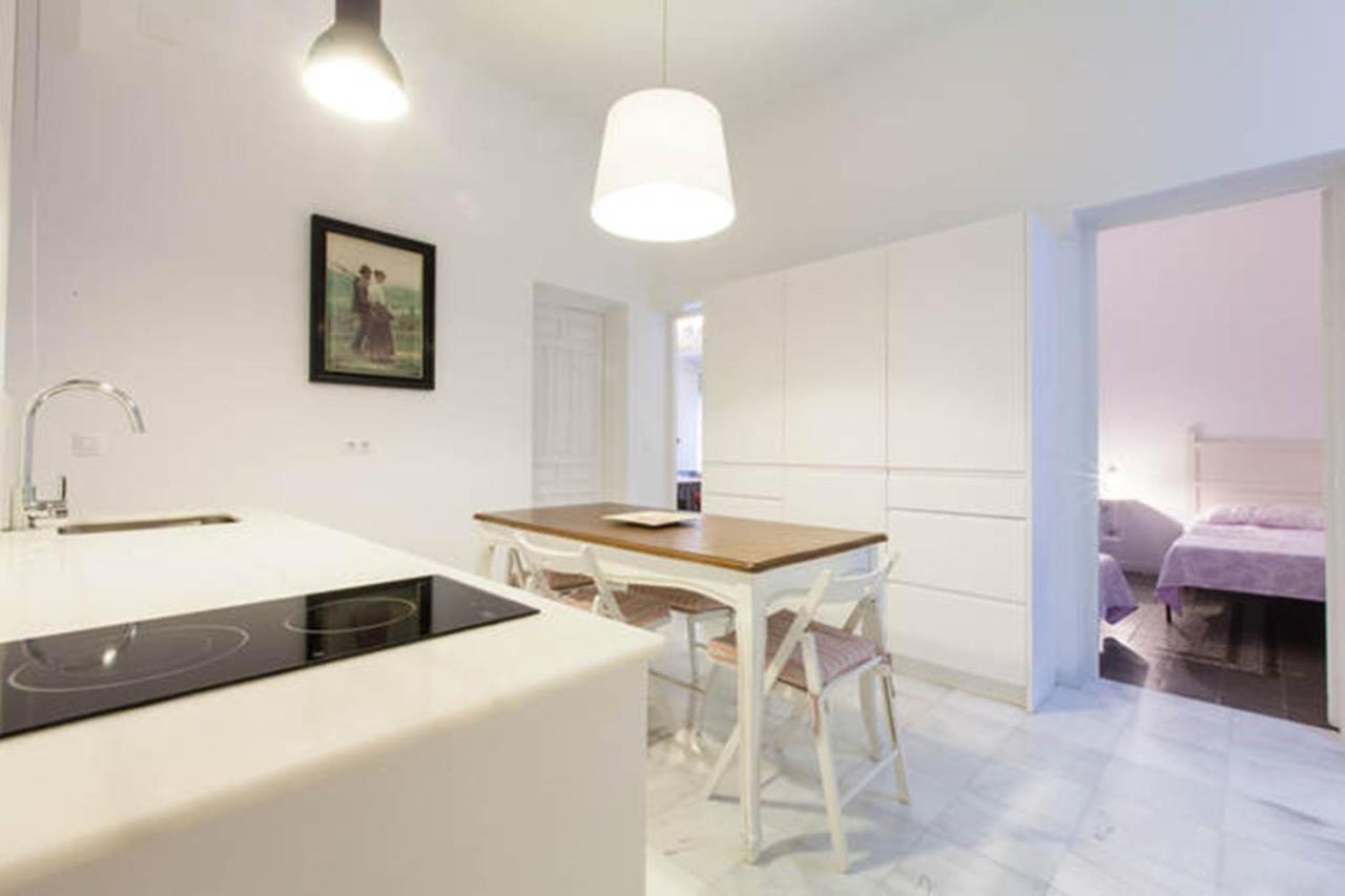 Apartamentos Rg Arenal Sewilla Pokój zdjęcie