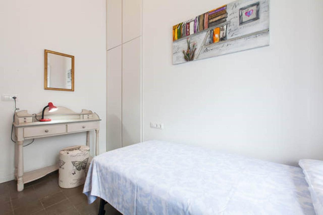 Apartamentos Rg Arenal Sewilla Pokój zdjęcie