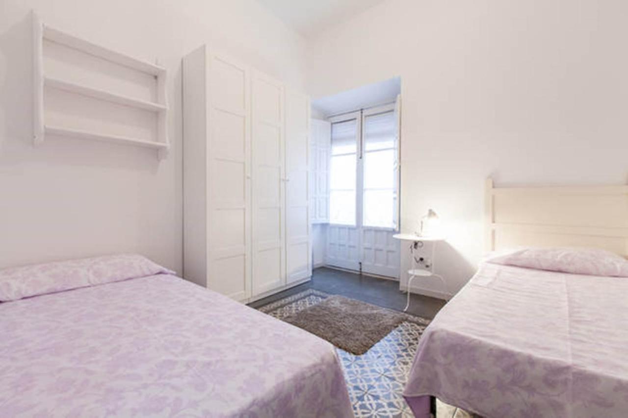 Apartamentos Rg Arenal Sewilla Pokój zdjęcie
